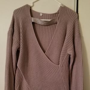 Deep v neck sweater with front sparkle detail
